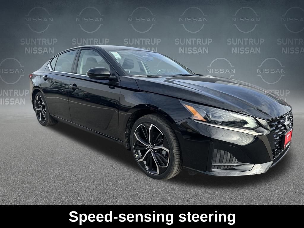 Used 2025 Nissan Altima 2.5 SR image 10