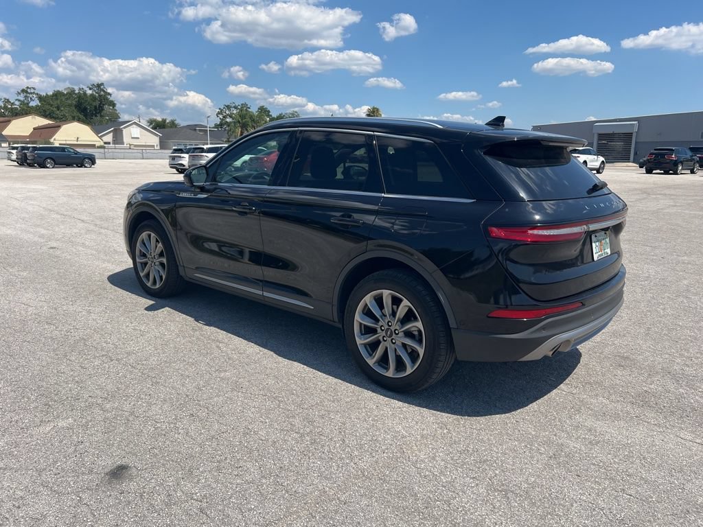 Used 2022 Lincoln Corsair FWD w/ Premium Package image 5