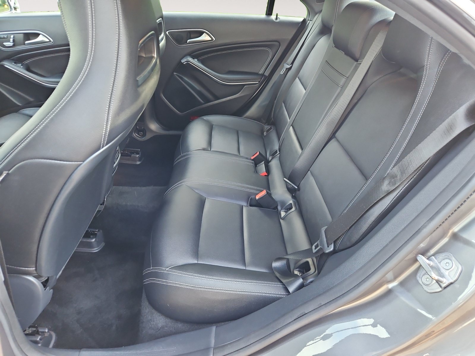 Used 2019 Mercedes-Benz CLA 250 4MATIC image 14