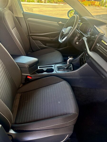 Used 2025 Volkswagen Jetta S FWD image 11