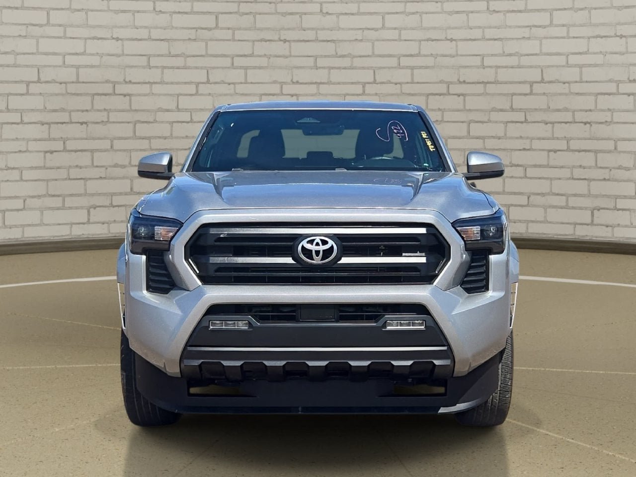 Used 2024 Toyota Tacoma SR5 AWD/4WD image 2