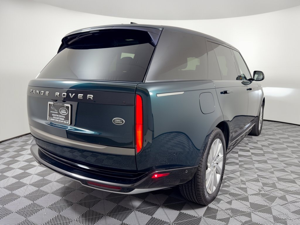 Used 2023 Land Rover Range Rover Long Wheelbase SE AWD/4WD image 9