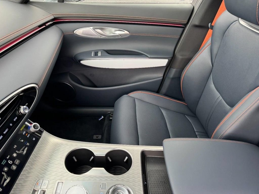 New 2026 Genesis GV70 2.5T Sport Prestige AWD/4WD image 9