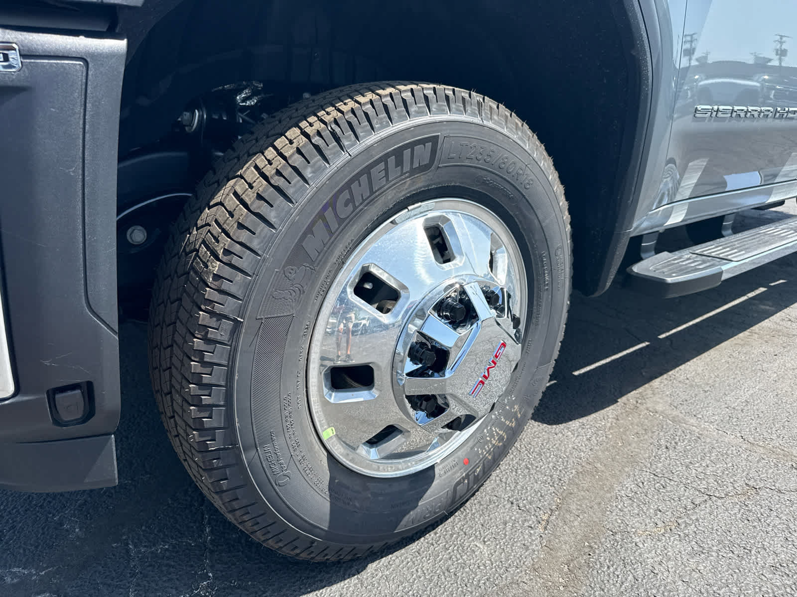 New 2026 GMC Sierra 3500 SLE AWD/4WD image 8
