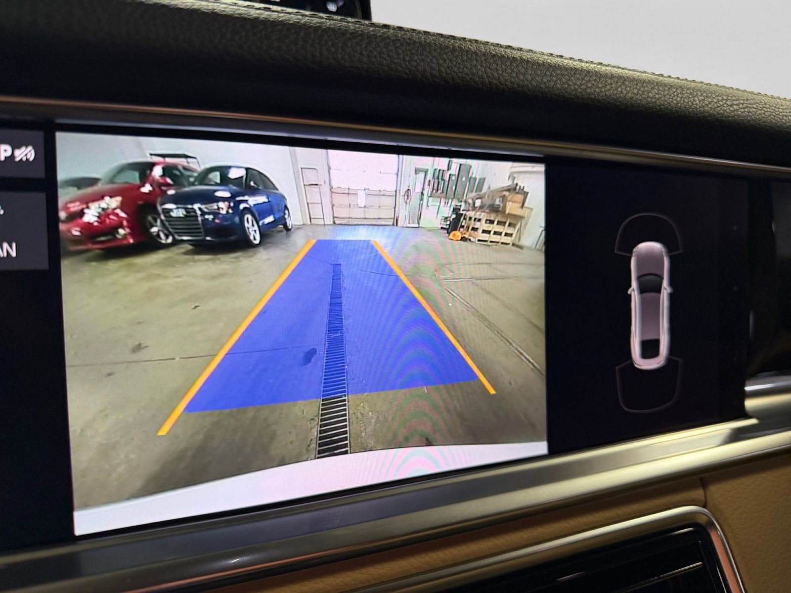 Used 2021 Porsche Panamera 4S w/ Premium Package AWD/4WD image 31