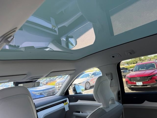 New 2026 Volvo EX90 Plus AWD/4WD image 9