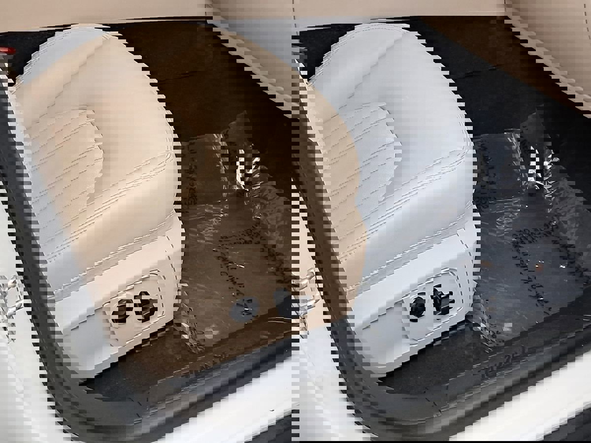 Used 2019 Maserati Levante S image 32