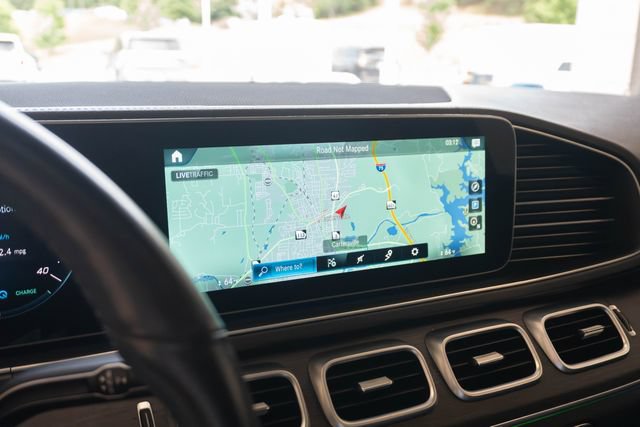Used 2022 Mercedes-Benz GLS 450 4MATIC image 35