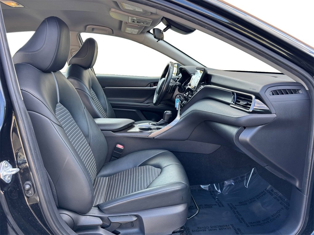 Used 2021 Toyota Camry SE image 18