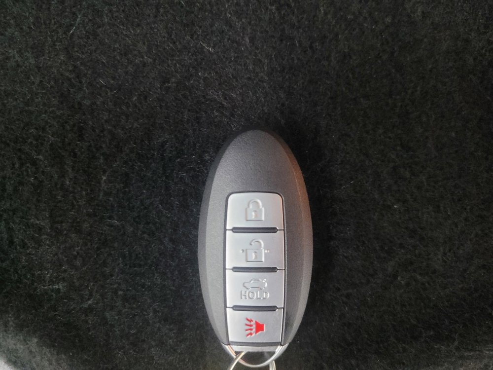 Used 2016 Nissan Rogue SL w/ SL Premium Package image 32