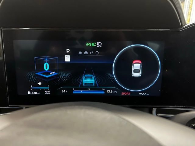 Used 2025 Hyundai Elantra SEL image 12