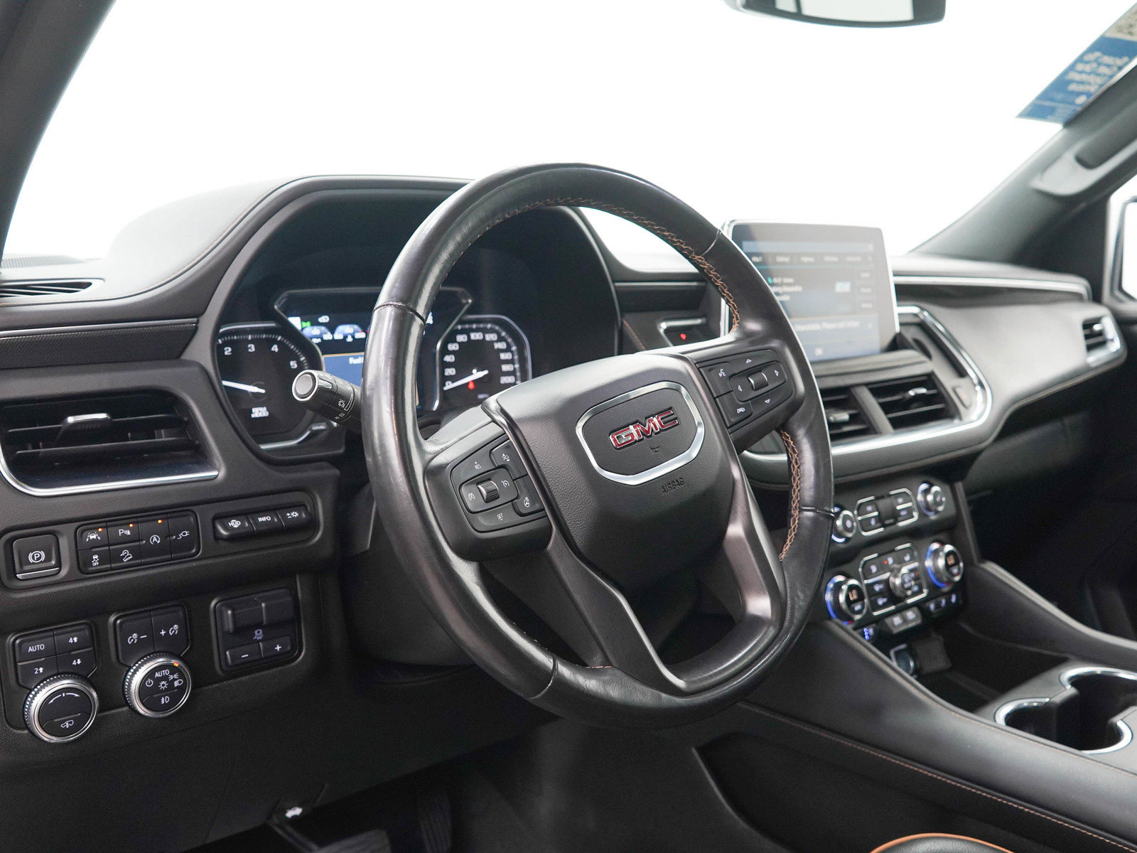 Used 2021 GMC Yukon AT4 w/ AT4 Premium Plus Package AWD/4WD image 27