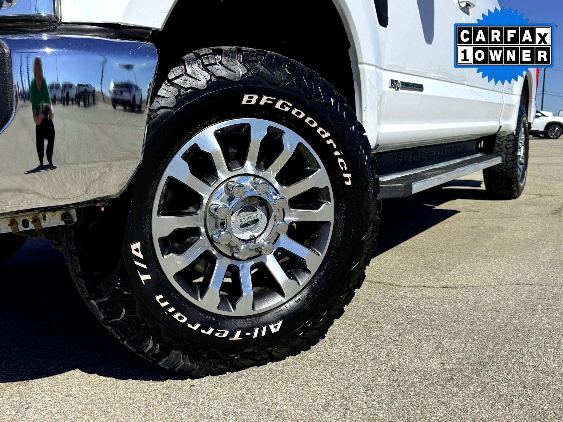 Used 2022 Ford F250 Lariat w/ Lariat Value Package image 2