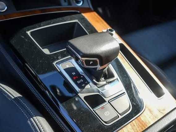 Used 2023 Audi Q5 e Premium Plus w/ Premium Plus Package image 23