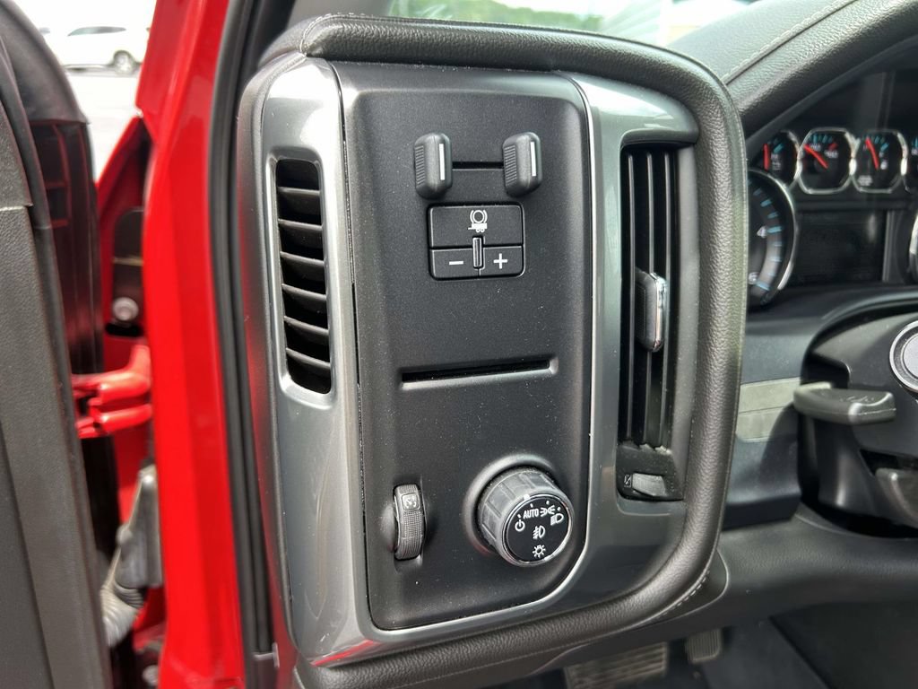 Used 2015 Chevrolet Silverado 2500 LTZ w/ Duramax Plus Package RWD image 21