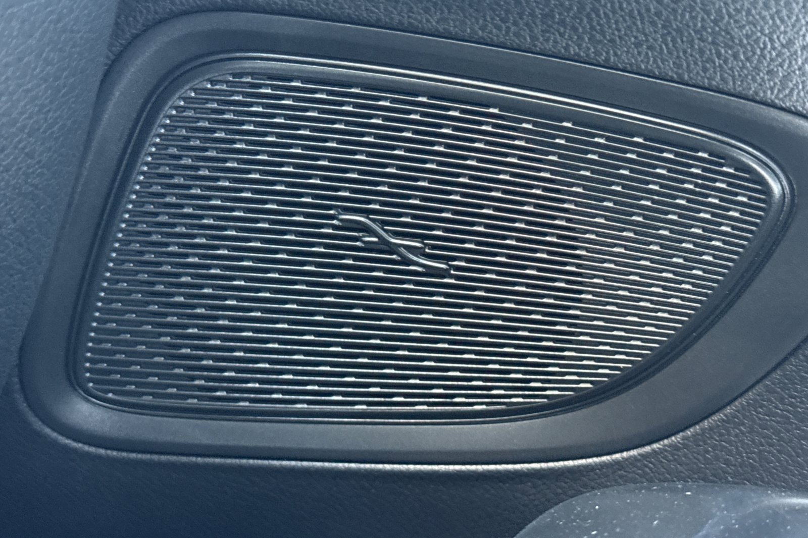 New 2025 Mercedes-Benz C 300 4MATIC Sedan image 21