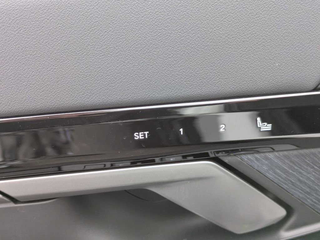 New 2026 BMW 530i xDrive w/ M Sport Package image 11