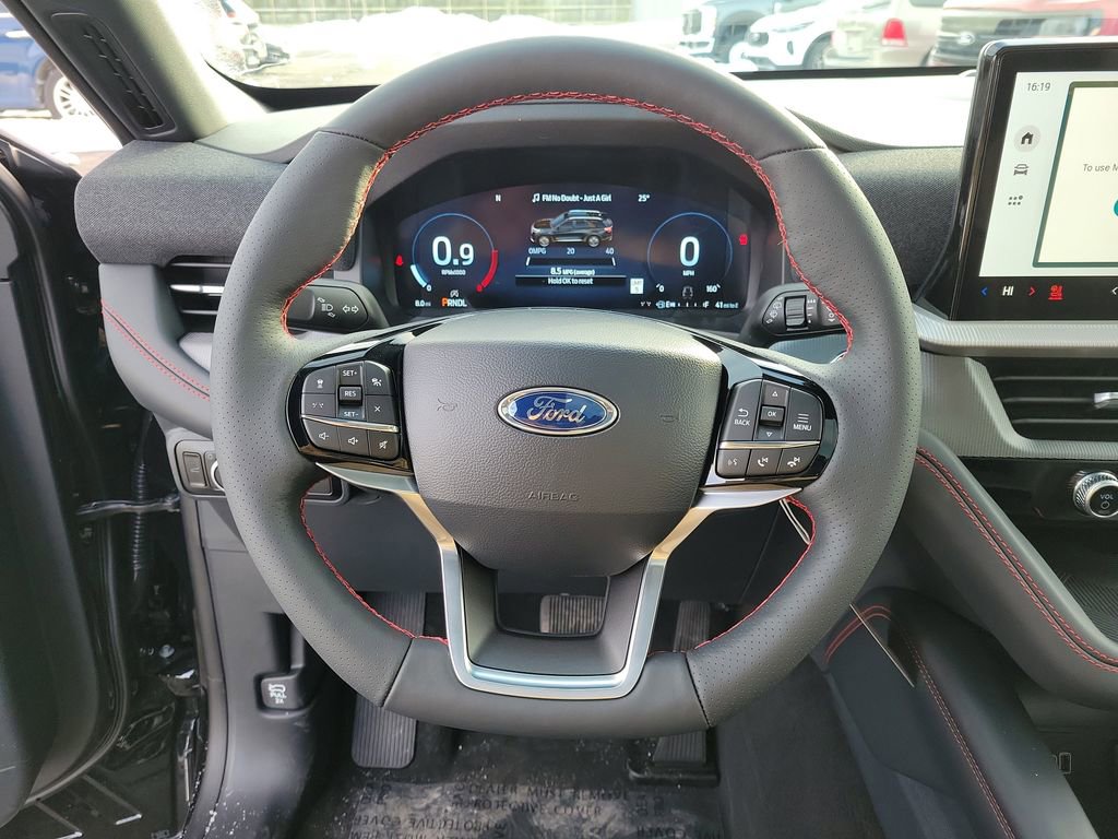 New 2026 Ford Explorer ST-Line w/ ST-Line Street Pack image 22