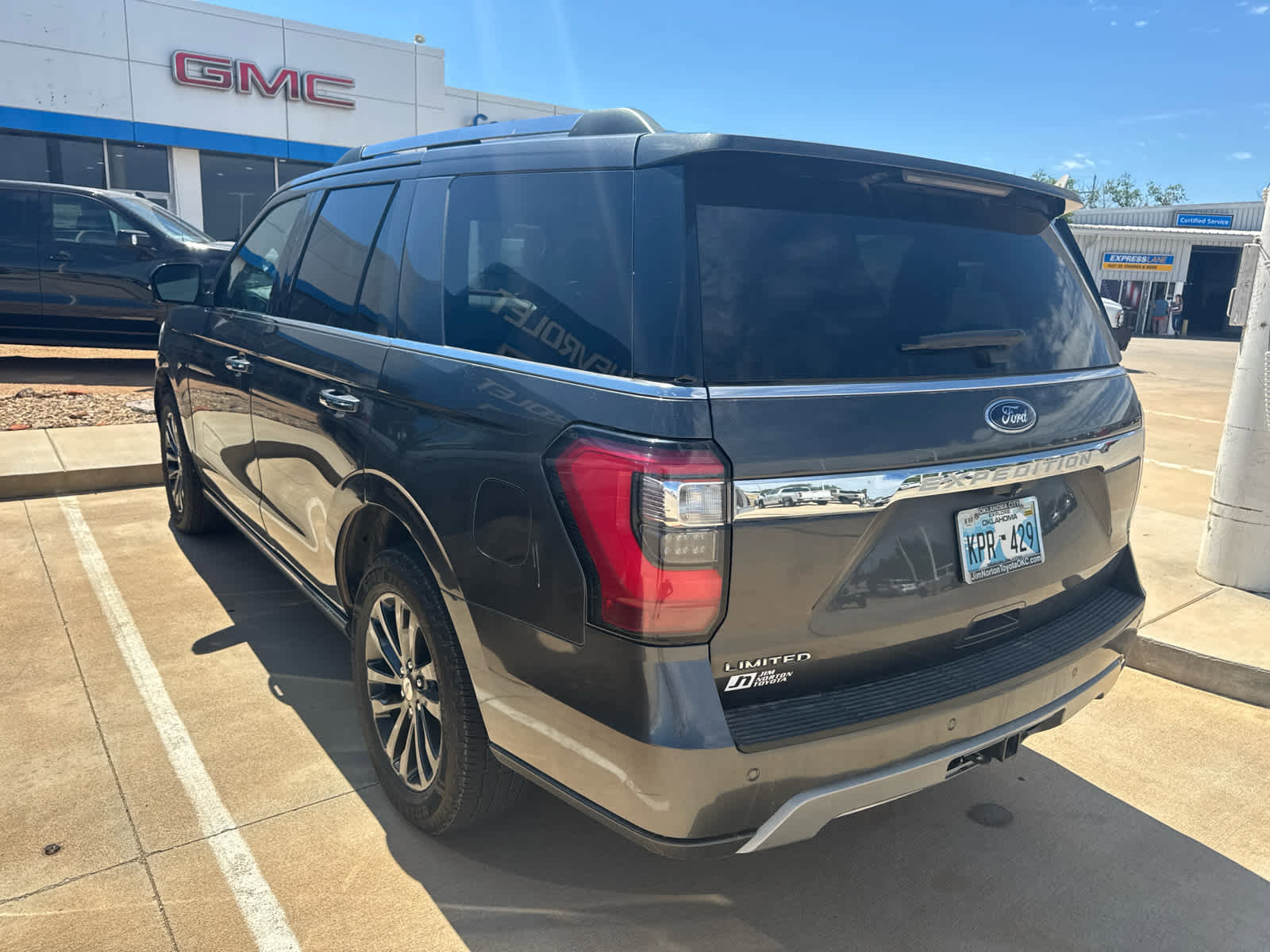 Used 2020 Ford Expedition Limited RWD image 2