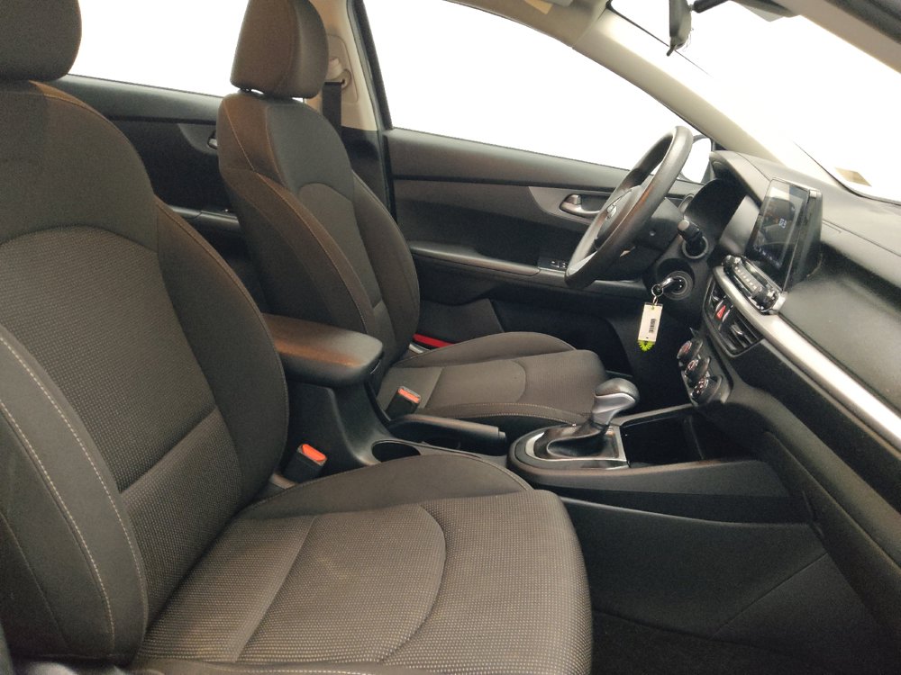 Used 2020 Kia Forte LXS FWD image 21