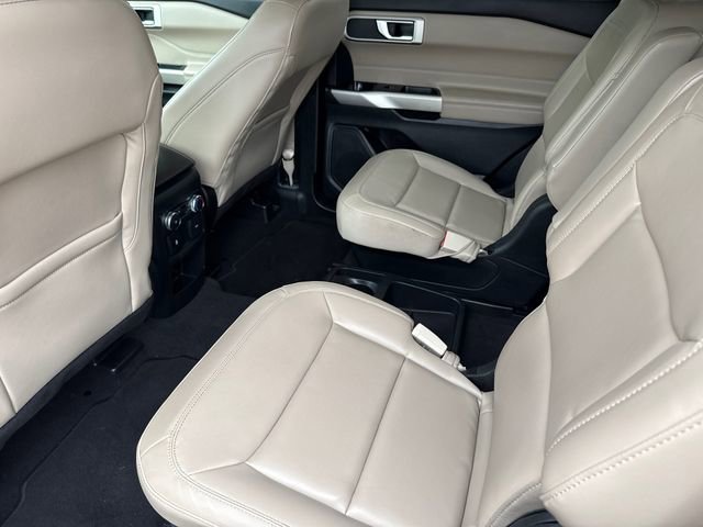 Used 2021 Ford Explorer XLT w/ Equipment Group 202A RWD image 19