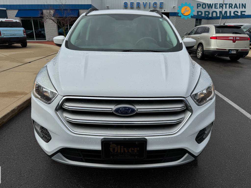 Used 2018 Ford Escape SE image 2