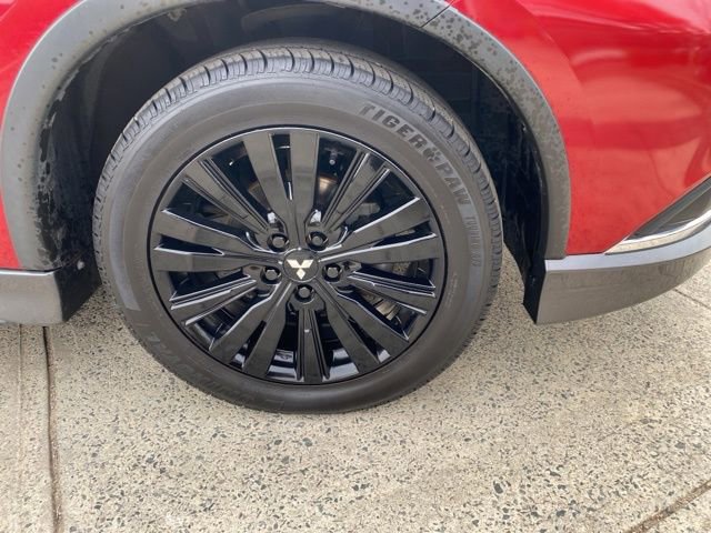 Used 2020 Mitsubishi Outlander LE image 21