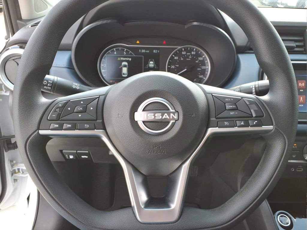 New 2025 Nissan Versa SV w/ Trunk Package FWD image 19