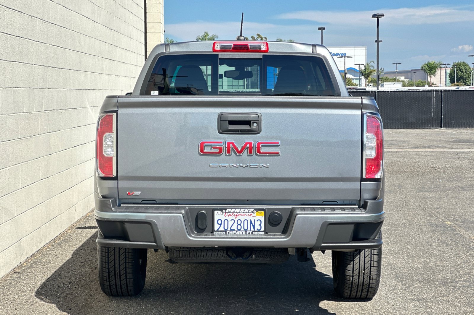 Certified 2022 GMC Canyon Elevation image 5