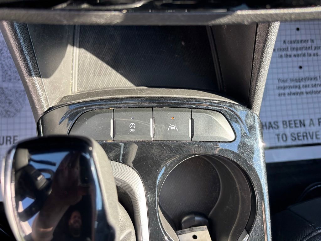 Used 2025 Buick Envista Sport Touring FWD image 17