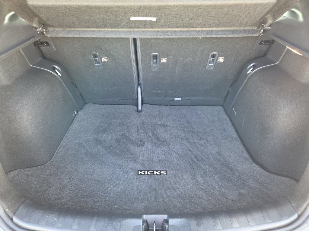 Used 2019 Nissan Kicks SR w/ Exterior Electronics Package FWD image 26