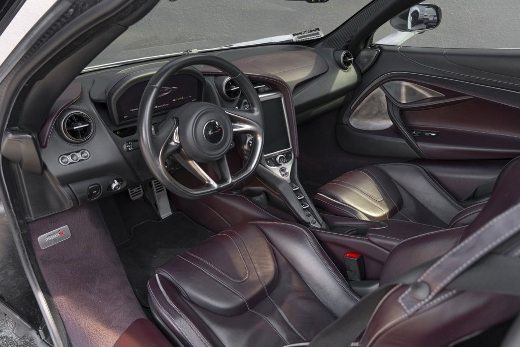 Used 2018 McLaren 720S Performance image 2