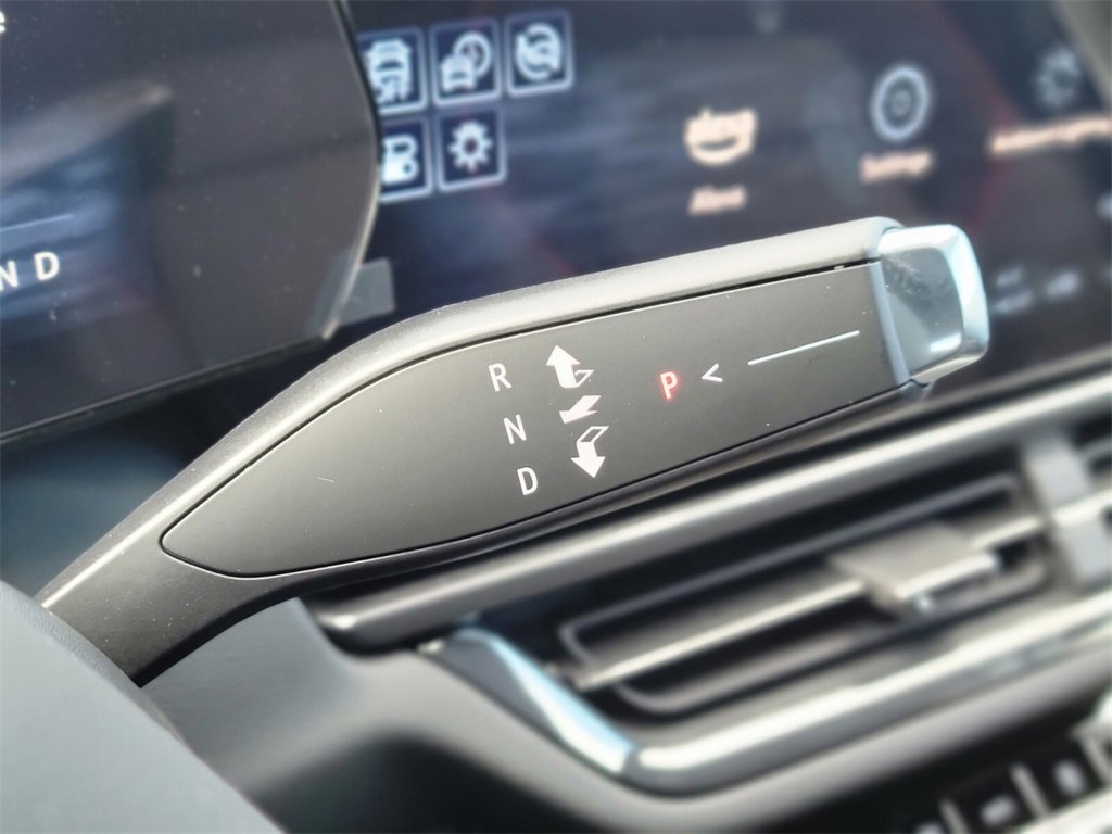 New 2025 Chevrolet Equinox EV RS image 24