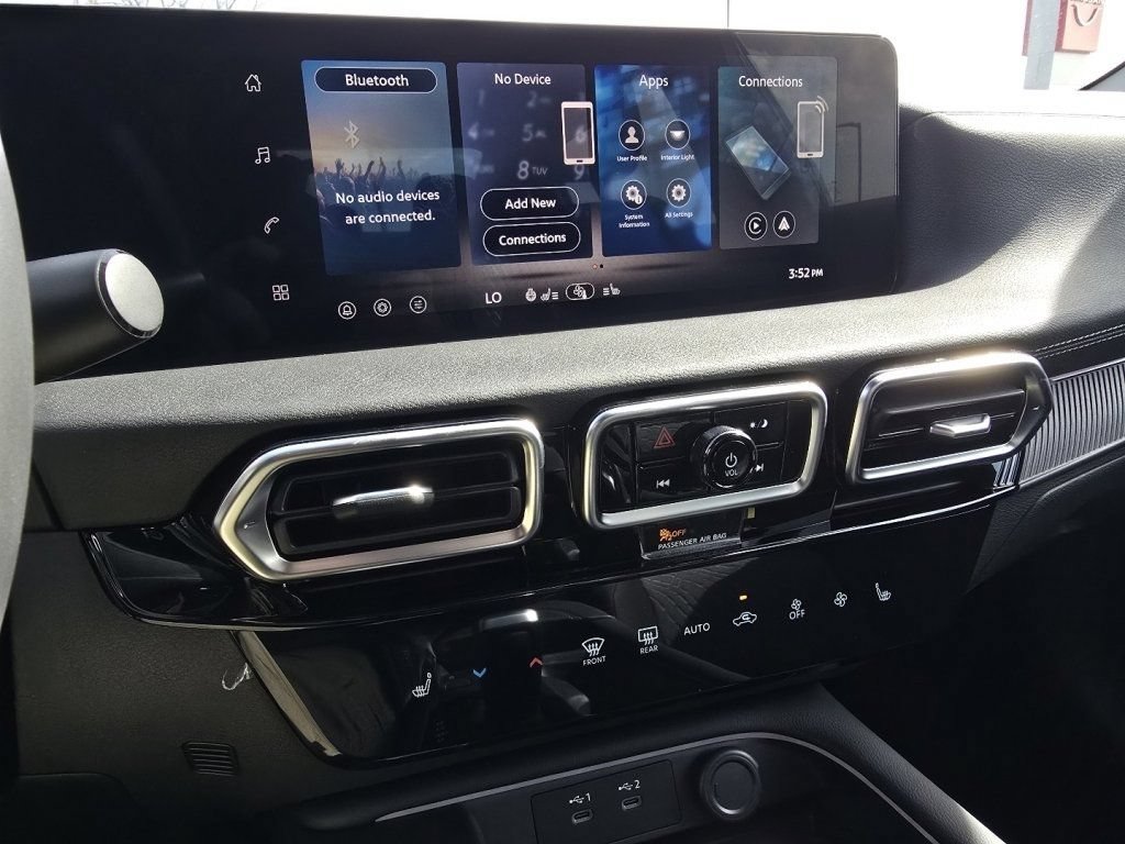 New 2026 Nissan Sentra SV w/ SV Convenience Package FWD image 16