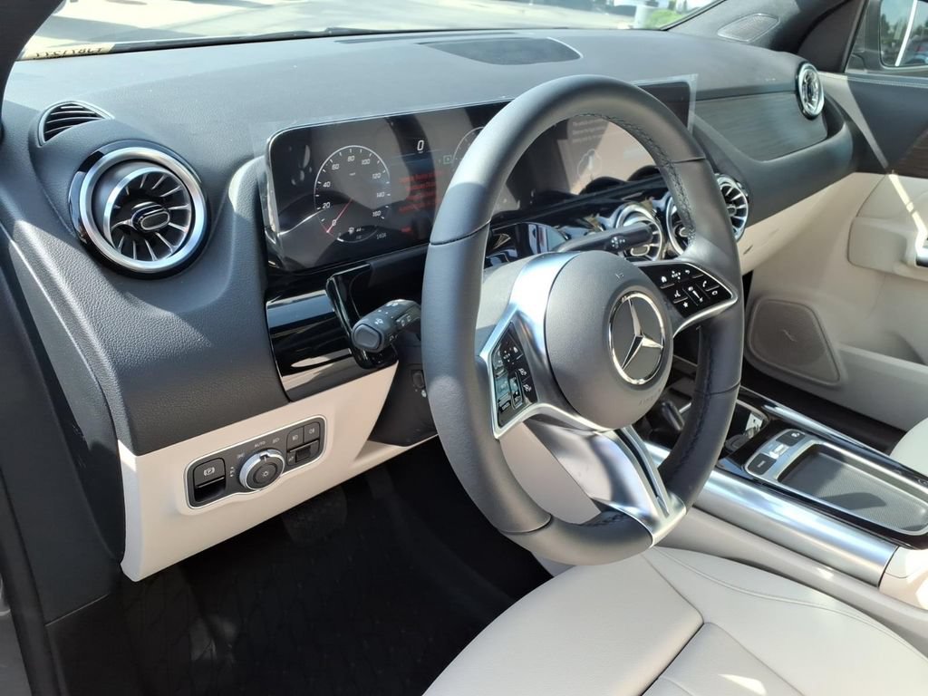 New 2026 Mercedes-Benz GLA 250 4MATIC image 16