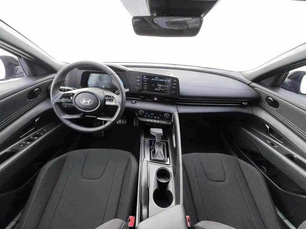 New 2026 Hyundai Elantra Sport FWD image 13