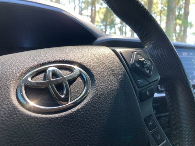 Used 2021 Toyota Tacoma TRD Off-Road image 29