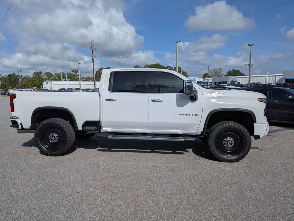Used 2025 Chevrolet Silverado 2500 LTZ w/ Z71 Chrome Sport Edition image 2