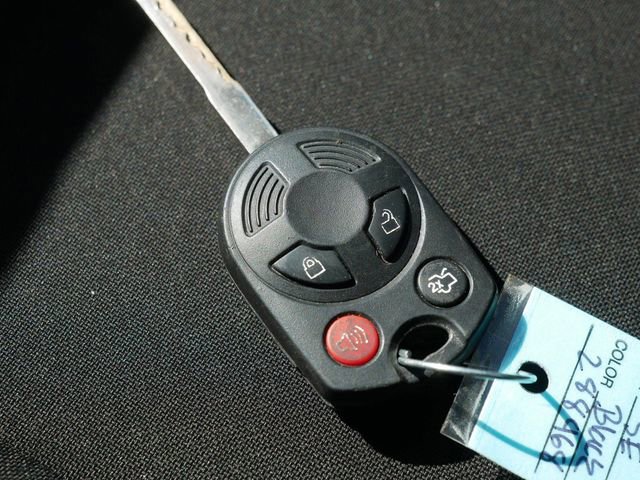 Used 2017 Ford Focus SE image 35