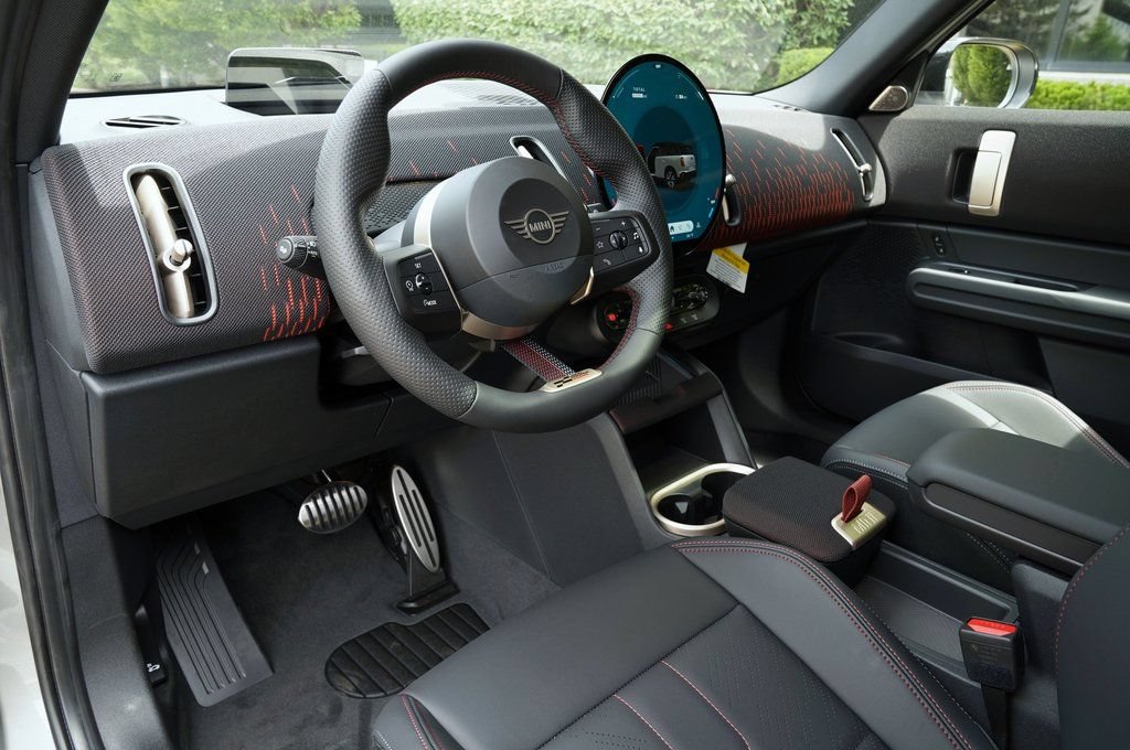 Used 2025 MINI Cooper Countryman John Cooper Works AWD/4WD image 12