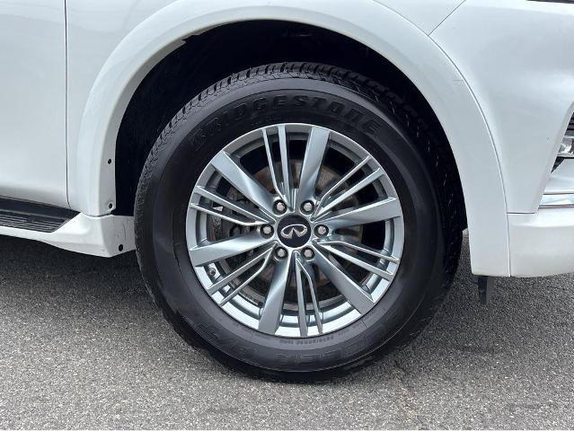 Used 2023 INFINITI QX80 Luxe w/ All-Season Package AWD/4WD image 4