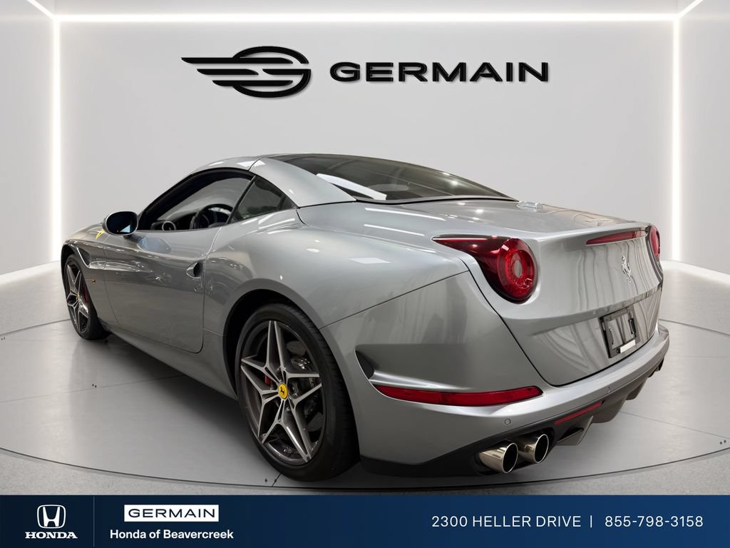 Used 2017 Ferrari California T RWD image 6