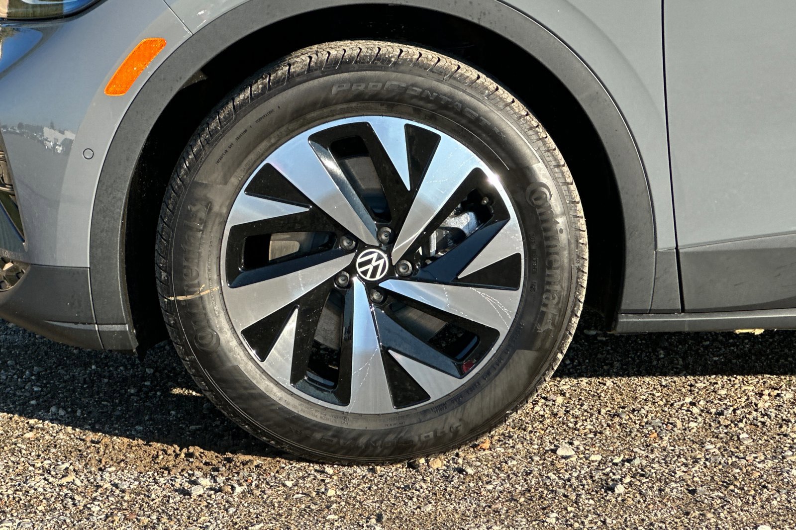 New 2025 Volkswagen ID.4 Pro image 26