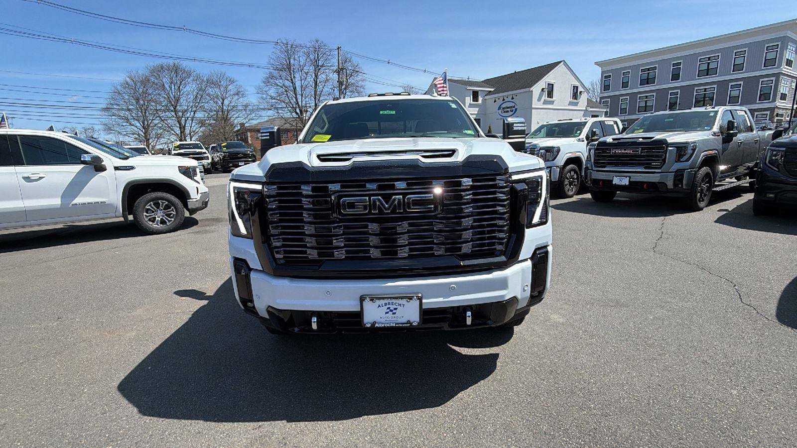 New 2026 GMC Sierra 3500 Denali Ultimate AWD/4WD image 2
