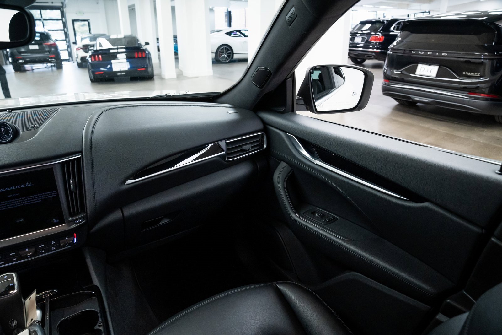 Used 2021 Maserati Levante S image 11