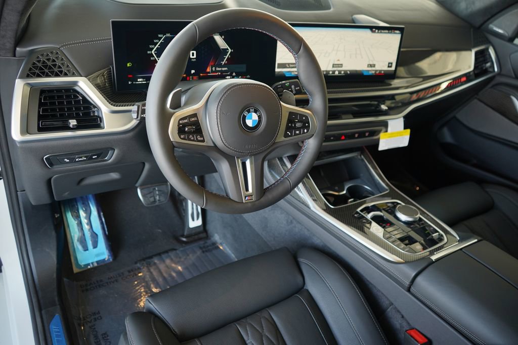 New 2026 BMW X7 M60i w/ Climate Comfort Package image 9