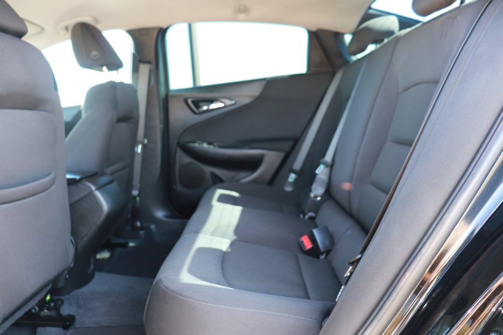 Used 2022 Chevrolet Malibu LS FWD image 12