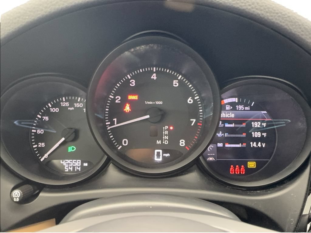 Used 2023 Porsche Macan Turbo AWD/4WD image 39