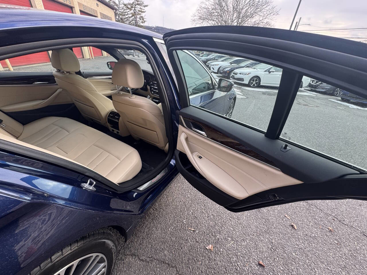 Used 2019 BMW 530i xDrive image 17