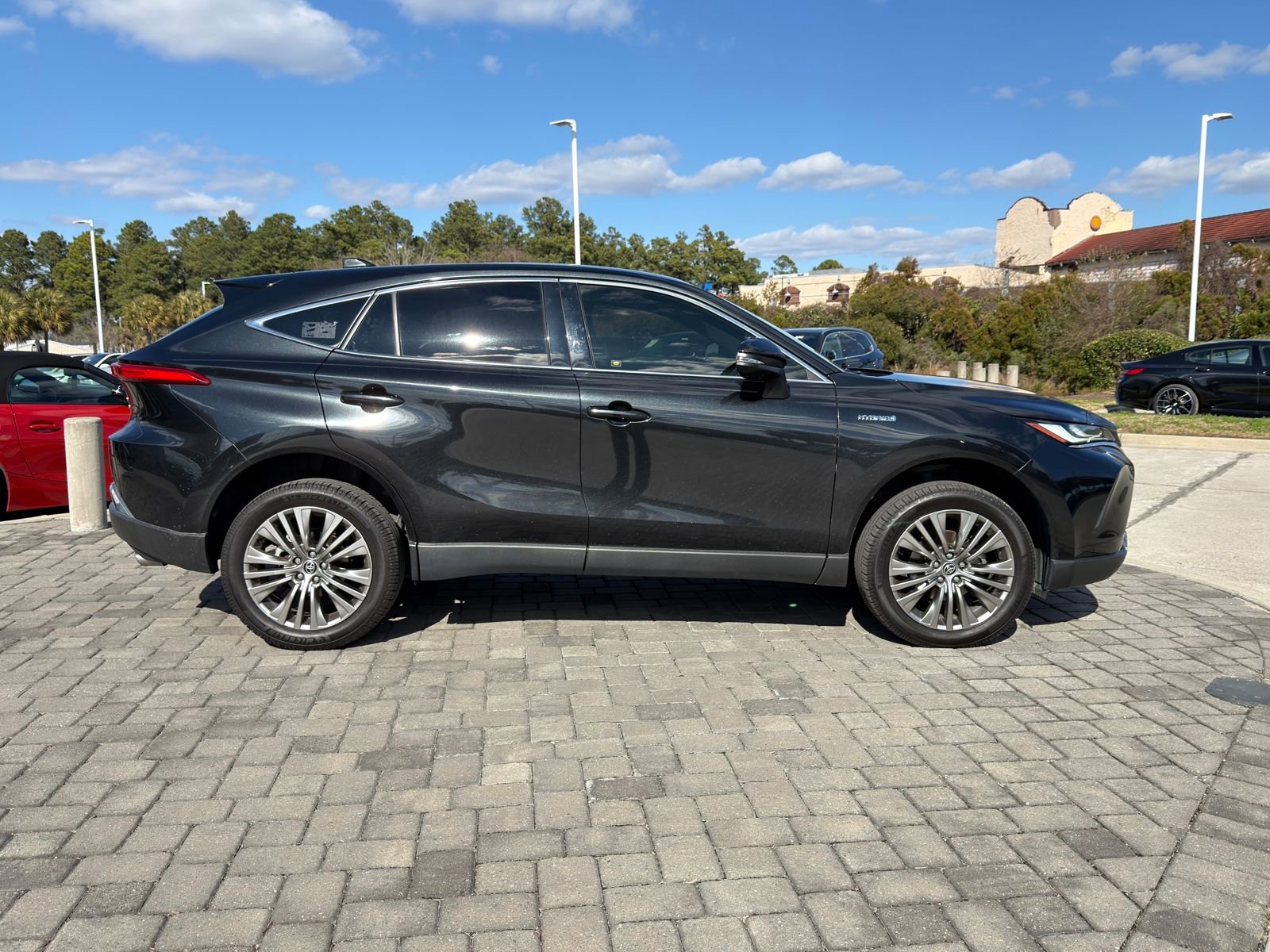 Used 2021 Toyota Venza Limited w/ Advanced Technology Package image 8